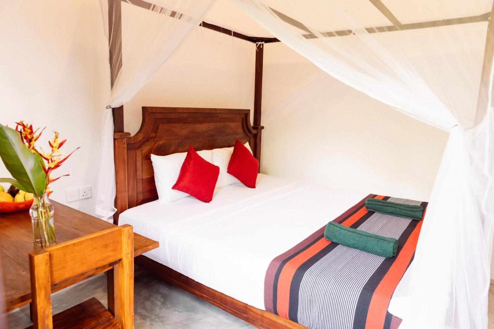 Hiriketiya Ladina Homestay Диквела Екстериор снимка